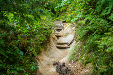 Obraz premium 長野県安曇野市にある燕岳を登山する風景 A view of climbing Mt. Tsubame in Azumino City, Nagano Prefecture. 