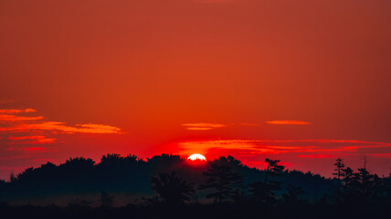 Obraz premium Amazing clouds and sunrises caught in the Pocono Mountains of PA