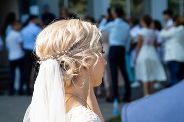 Naklejka premium original wedding hairstyle, back view