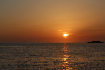 Obraz premium sunset over the sea