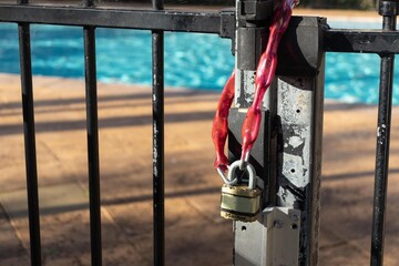 Sydney/NSW/Australia 09142021. 
Pool closed because of covid-19. Keep the gate closed. 