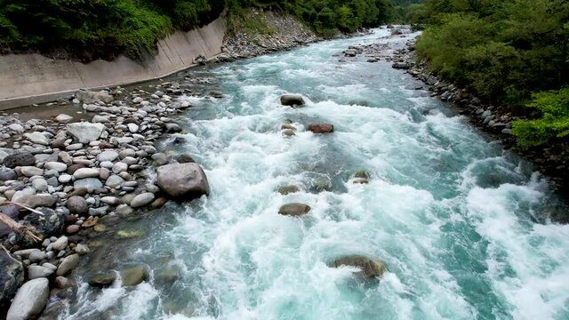 富山県、岐阜県の神通川、高原川をドローンで撮影した空撮写真  Aerial photos taken by drone of the Jinzu River and Takahara River in Toyama and Gifu Prefectures. 