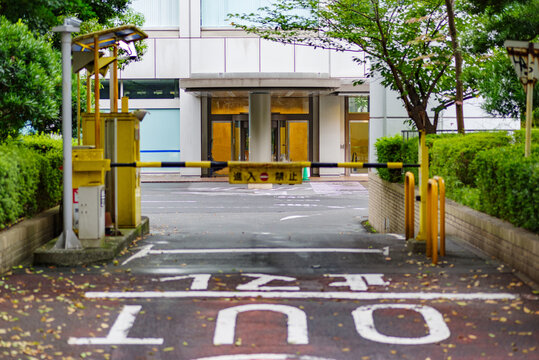 パーキングゲート の画像 602 件の Stock 写真 ベクターおよびビデオ Adobe Stock