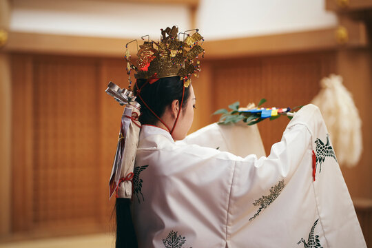 巫女舞