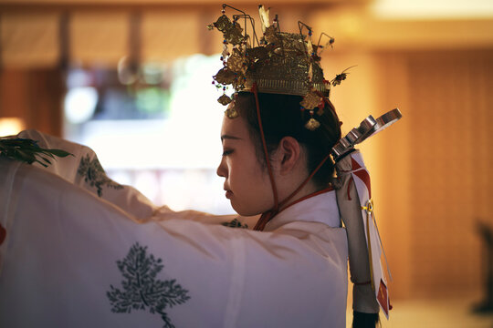 巫女舞
