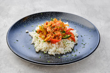 Pulled beef with steamed vegetables and boiled rice