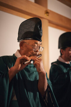 雅楽龍笛奏者