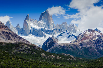 Fototapeta na wymiar Majestic Fitz Roy Moutain, Patagonia, El Chalten, Argentina