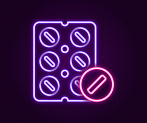 Glowing neon line Pills in blister pack icon isolated on black background. Medical drug package for tablet, vitamin, antibiotic, aspirin. Colorful outline concept. Vector