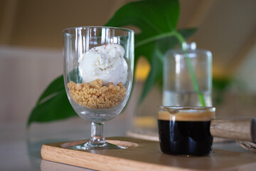 coffee and vanilla ice cream in a glass to make affogato coffee