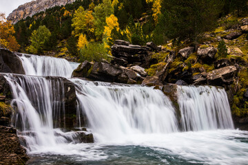 Fototapeta na wymiar Autumn in Ordesa and Monte Perdido National Park, Spain
