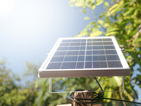 Small mini solar panel deals