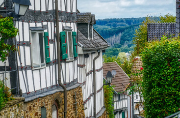 Schöne historische Fachwerkfassaden in der Altstadt von Blankenberg