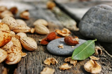 Almonds like a diamonds