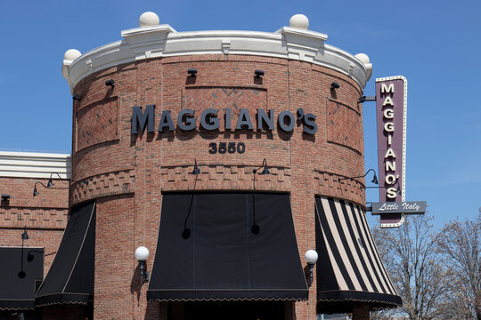 Maggiano's Little Italy restaurant. Maggiano's is offering Carryout, Curbside and Delivery.