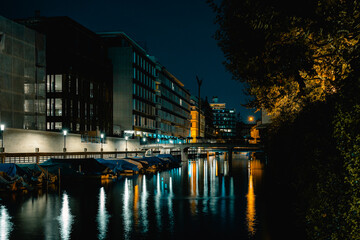Fototapeta premium night view of the city