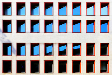 Finestre di un edificio, Windows of a building 