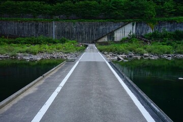 Shimanto River Valley and Nagaoi Sinking bridge in Kochi, Shikoku, Japan - 日本 四国 高知 四万十川 長生沈下橋