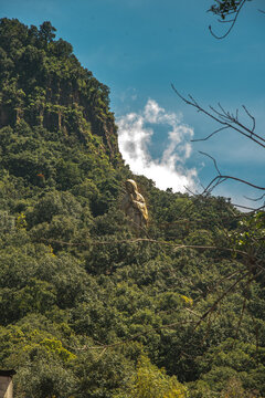 Estatua de la virgen de Guadalupe en Chalma estado de M&eacute;xico
