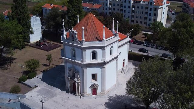 Aveiro - Igreja do Senhor das Barrocas vista a&eacute;rea geral e volumetria