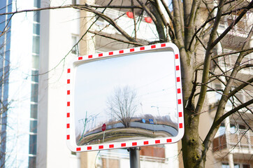 Reflective convex mirror for traffic safety