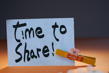 note with text time to share