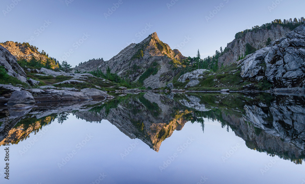 Wall mural reflection in the lake