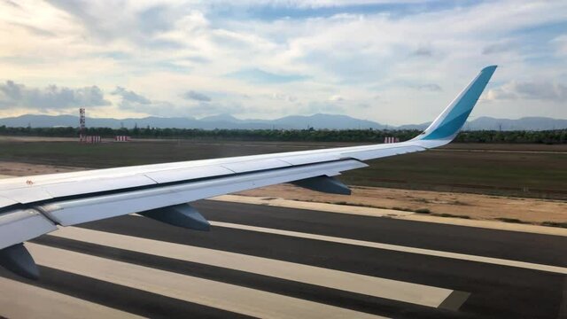 Flugzeug beim Start 