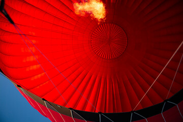 red air balloon