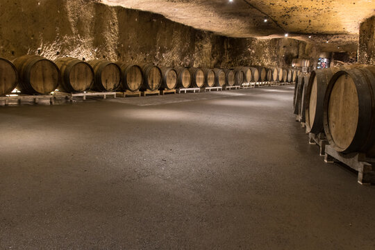 caveau de vin de Touraine &agrave; Chinon