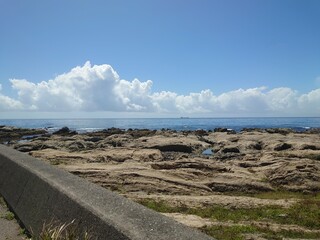 風景, 自然, 道, 空, 海, 砂, 浜, 水, 山, 山, 不毛の, 草, 雲, 旅行, 惰性で進む, サマータイム, 岩, あばたのある, 海, 岩, ヒル, 観光, アイスランド共和国, 明媚, パス