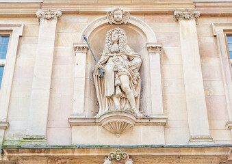Fototapeta premium Statue of King Charles II on Customs House