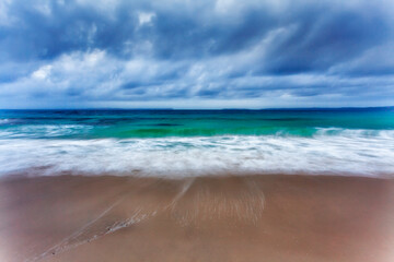 JB Beach wave front cloudy