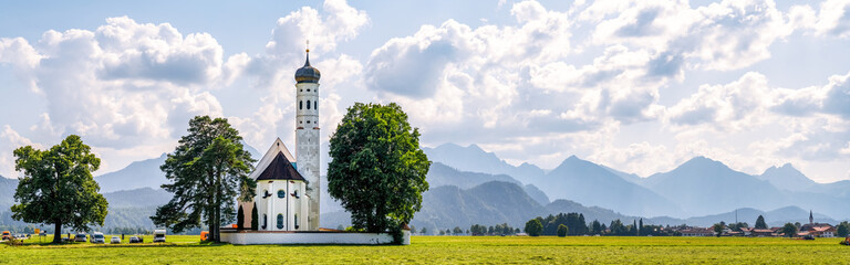 Fototapeta na wymiar Sankt Coloman Kirche, Schwangau, Allgäuer Alpen, Deutschland 