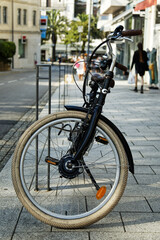 Déplacement à vélo dans les rues de Biarritz