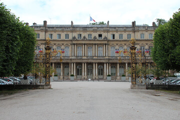 Fototapeta na wymiar baroque rail and government palace in nancy in lorraine (france) 