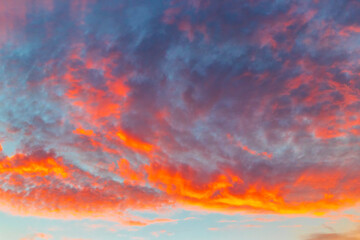 Fototapeta na wymiar Amazing colorful sunrise with bright colors Playa del Carmen Mexico.