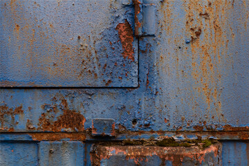 Farben Rost Metall blau braun Oberfläche Struktur Vintage alt abgeblättert Korrosion Verfall Lost place Fahrzeug verwittert rostig Lack Anstrich Hintergrund Design Fläche Scharnier Gelenk Spalt Tür