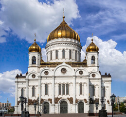 Fototapeta na wymiar the cathedral of Christ the Savior in Moscow is a large architectural complex church
