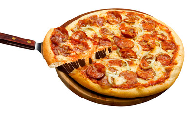 Pizza de calabresa com queijo mussarela e fatia saindo da pizza em tábua de madeira no fundo...