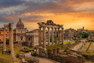 Fototapeta na wymiar Ruins in the Roman Forum under a picturesque sky