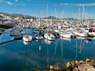 Fototapeta na wymiar Puerto de Portosín en la Ría de Muros, Galicia