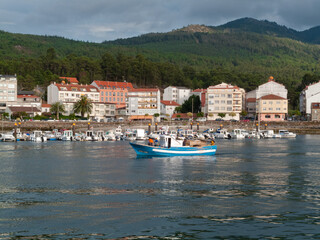 Fototapeta na wymiar Puerto de Portosín en la Ría de Muros, Galicia