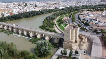 puente romano,fotografia aerea puente romano cordoba