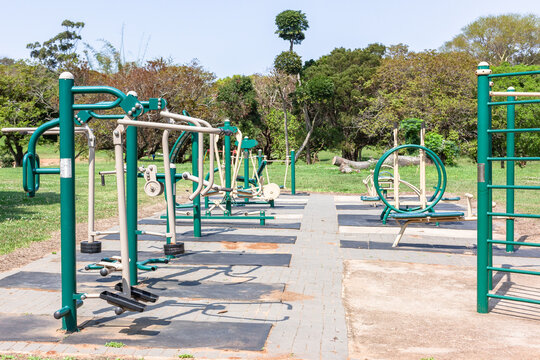 Fitness Gym Machines Exercising Machines Apparatus Free Public Lifestyle Outdoors Park 