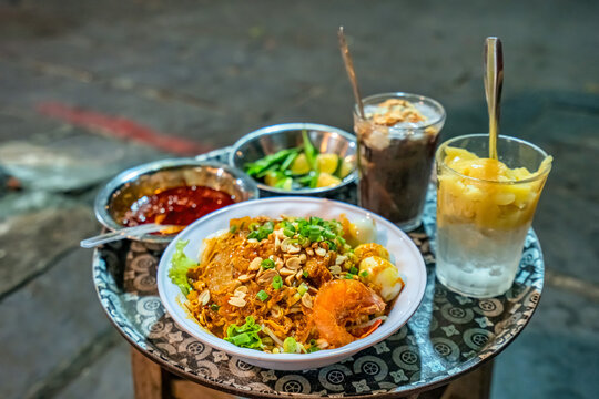 Mi Quang, Vietnamese food at Hoi An, Vietnam