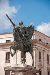 Obraz premium estatua del Cid campeador en la ciudad de burgos, España