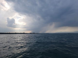 sea and sky en thunder clouds