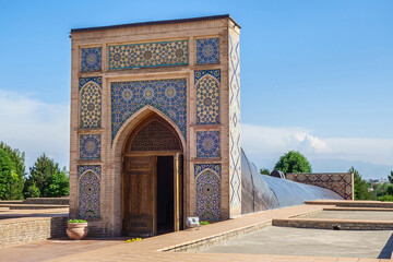 Entrance portal of Ulugh Beg observatory in Samarkand, Uzbekistan. Building was founded in 1420, original height is over 90 feet. One of important scientific buildings of Middle Ages - obrazy, fototapety, plakaty