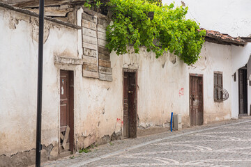 トルコ　アマスィヤの旧市街の石畳の路地と町並み